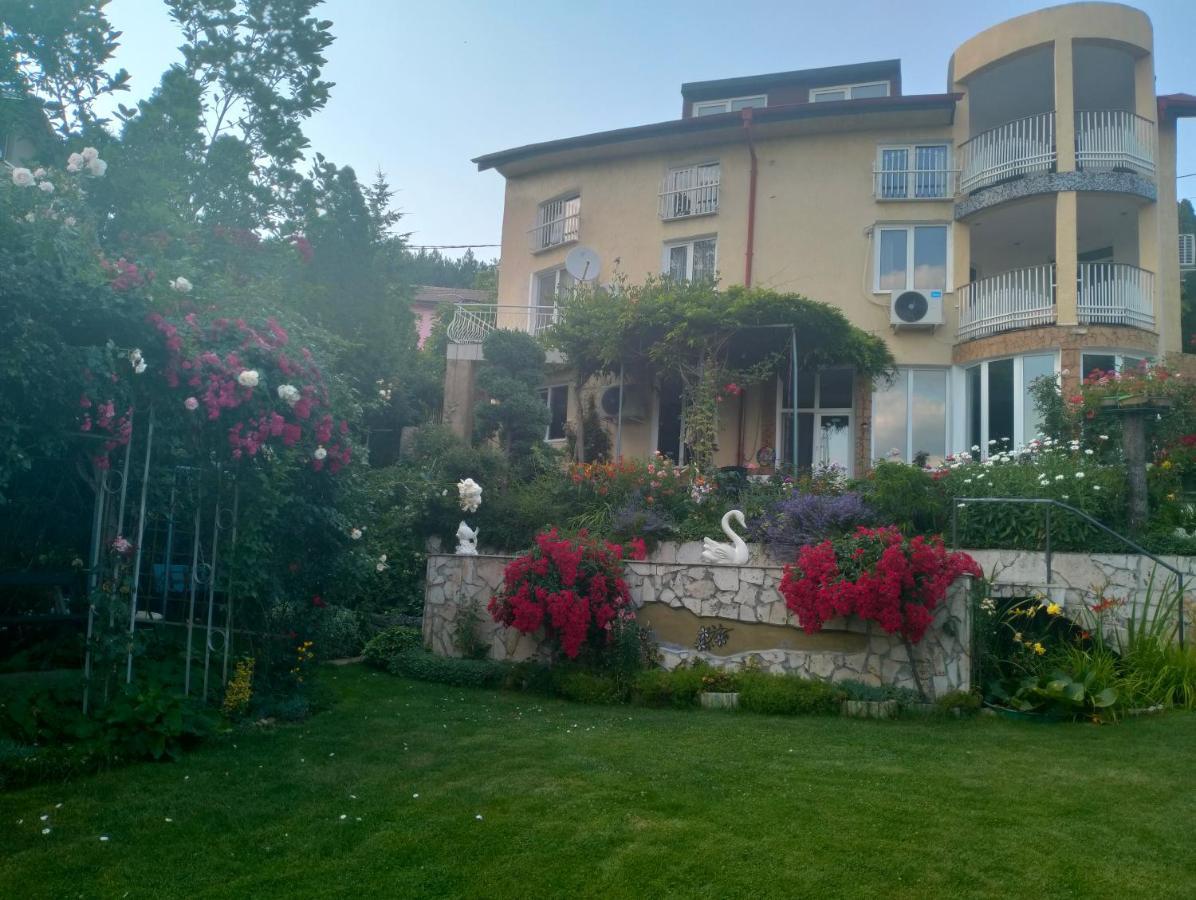 Guest House Bankja Zewnętrze zdjęcie
